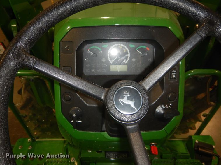 image for item DI1764 2018 John Deere 5055E MFWD tractor