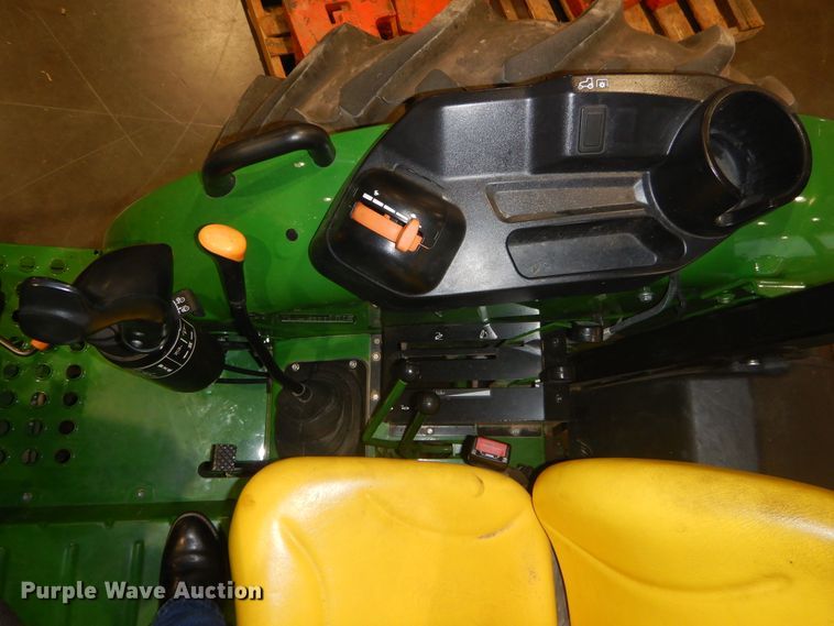image for item DI1764 2018 John Deere 5055E MFWD tractor