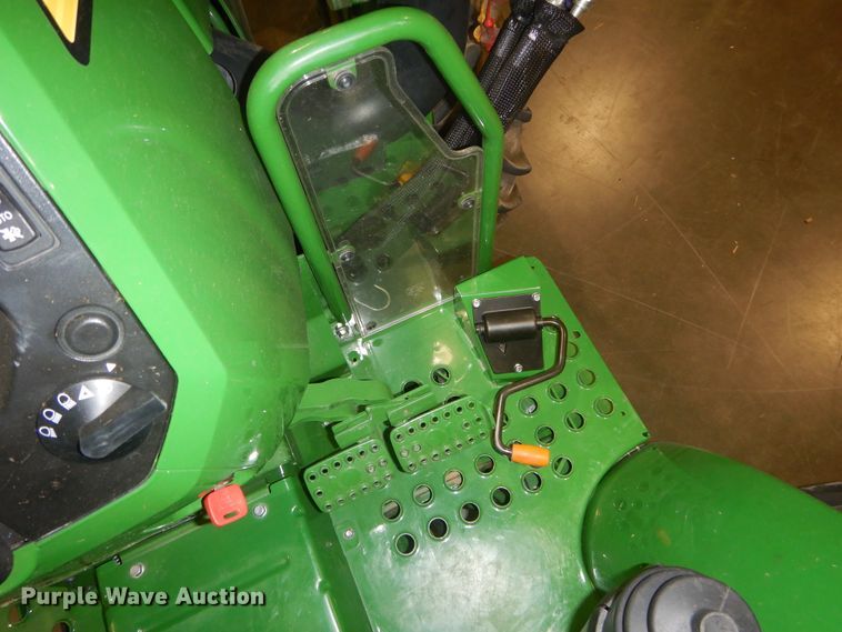 image for item DI1764 2018 John Deere 5055E MFWD tractor
