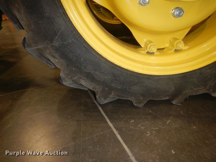 image for item DI1764 2018 John Deere 5055E MFWD tractor