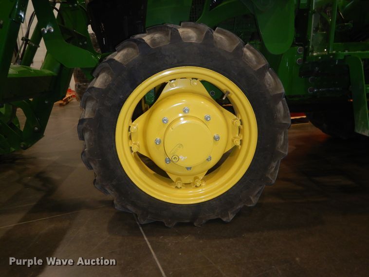 image for item DI1764 2018 John Deere 5055E MFWD tractor