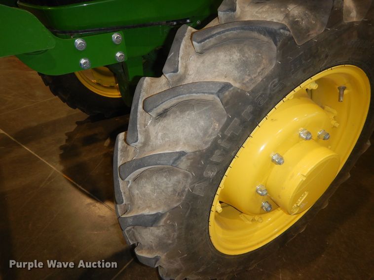 image for item DI1764 2018 John Deere 5055E MFWD tractor