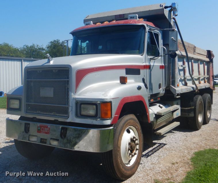 image for item DI2314 2001 Mack CH dump truck