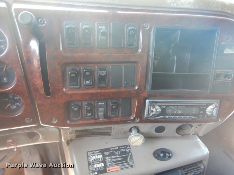 image for item DI2314 2001 Mack CH dump truck