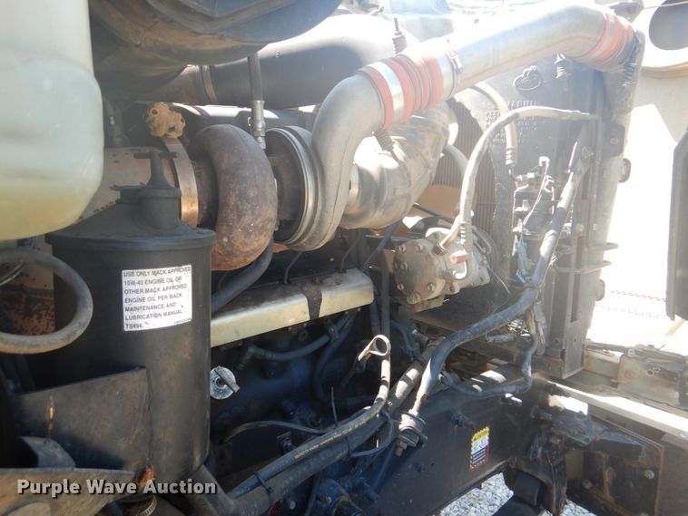 image for item DI2314 2001 Mack CH dump truck