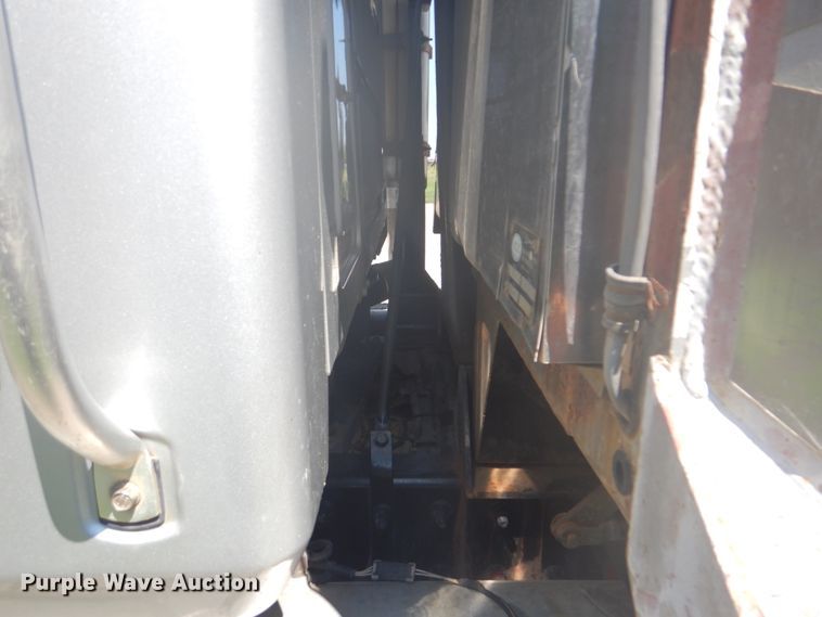 image for item DI2314 2001 Mack CH dump truck