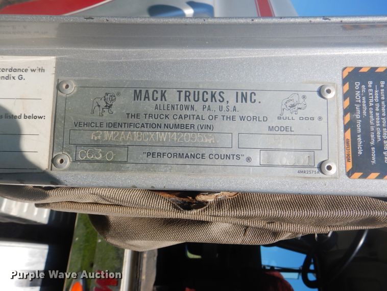 image for item DI2314 2001 Mack CH dump truck