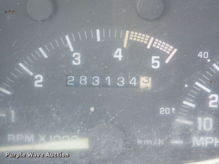 image for item ED9441 1992 Chevrolet C1500 pickup truck