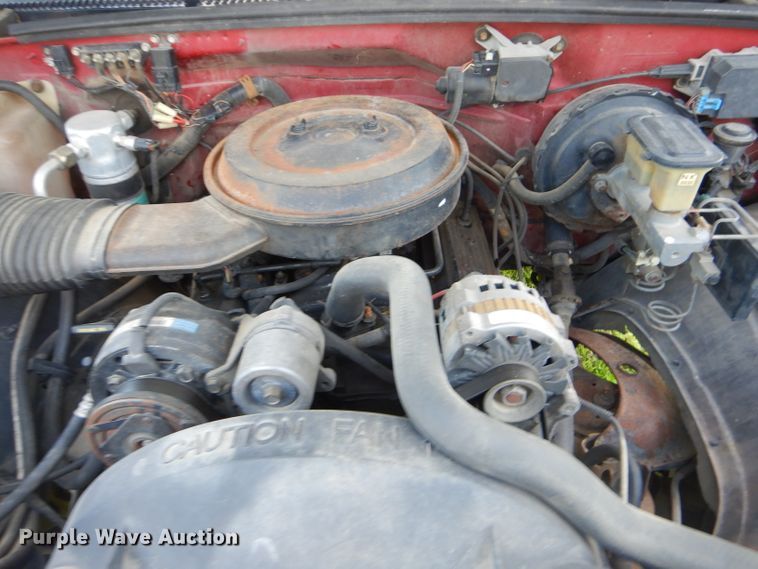 image for item ED9441 1992 Chevrolet C1500 pickup truck