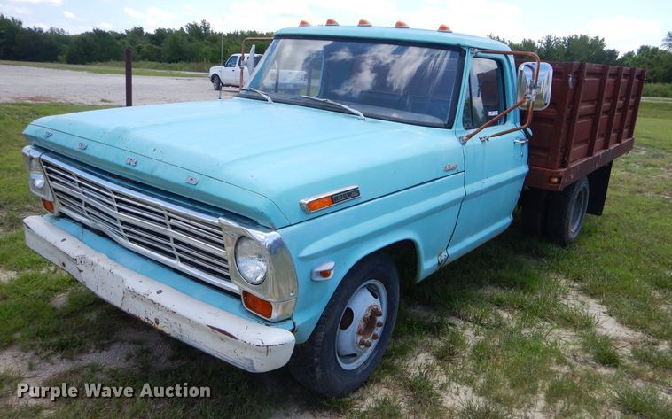 image for item ED9442 Ford F350 pickup truck