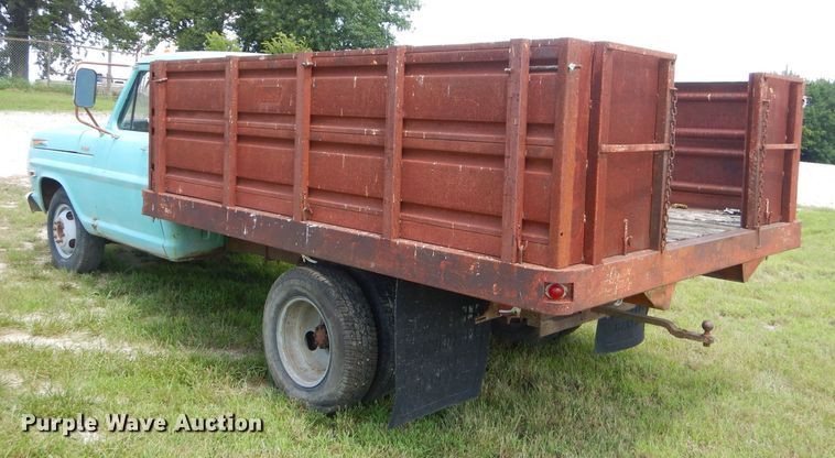 image for item ED9442 Ford F350 pickup truck