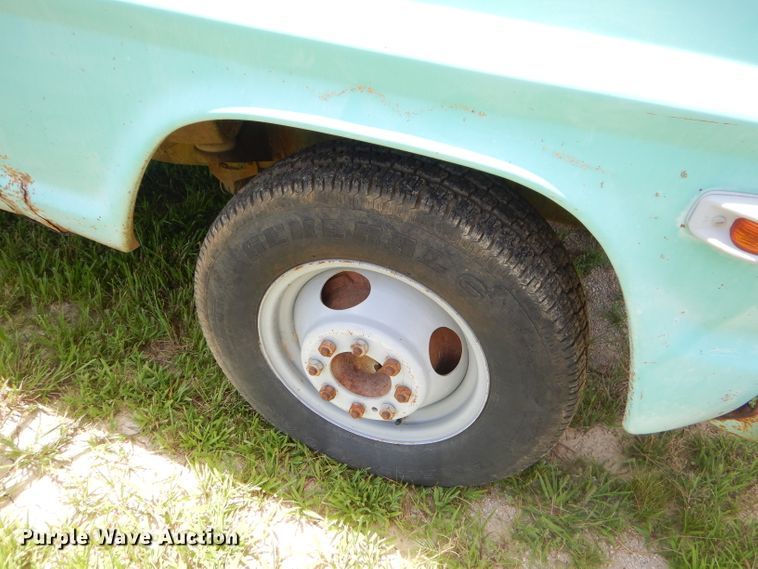 image for item ED9442 Ford F350 pickup truck