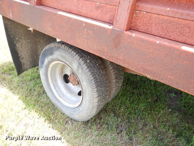 image for item ED9442 Ford F350 pickup truck