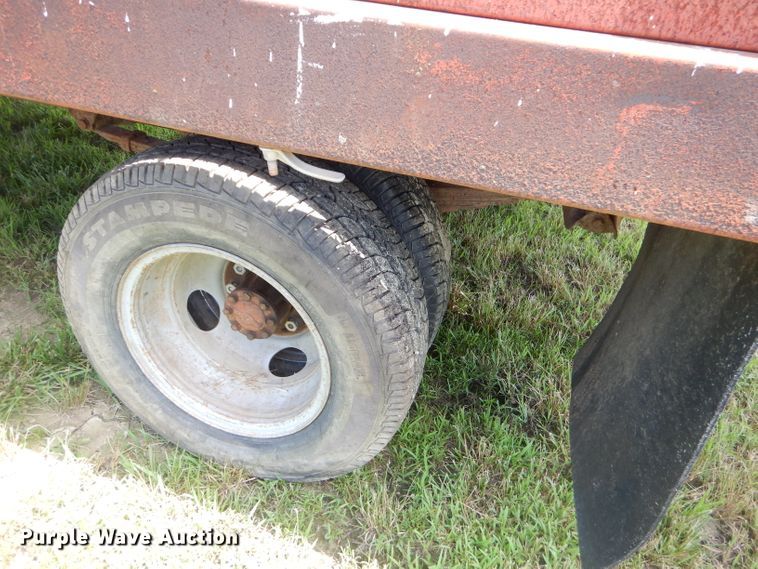 image for item ED9442 Ford F350 pickup truck