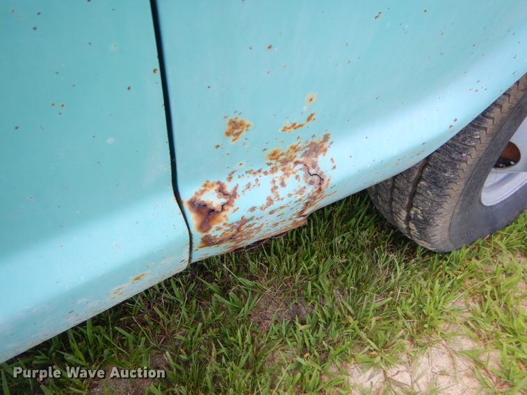 image for item ED9442 Ford F350 pickup truck