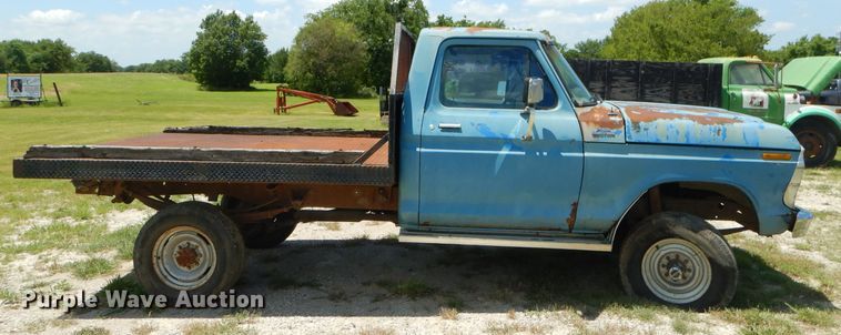 image for item ED9443 1977 Ford F250 pickup truck