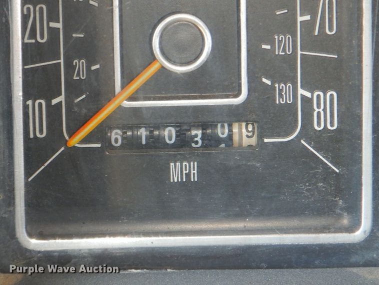 image for item ED9443 1977 Ford F250 pickup truck