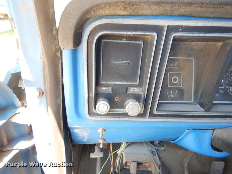 image for item ED9443 1977 Ford F250 pickup truck