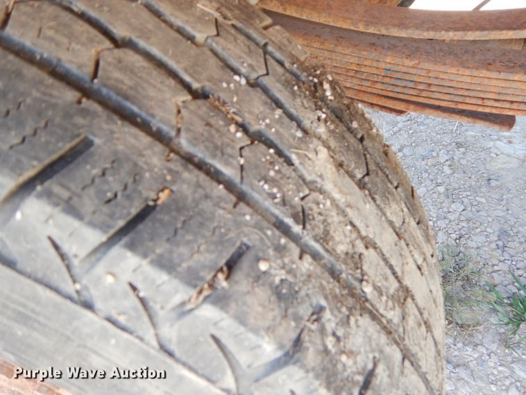 image for item ED9443 1977 Ford F250 pickup truck