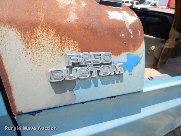 image for item ED9443 1977 Ford F250 pickup truck