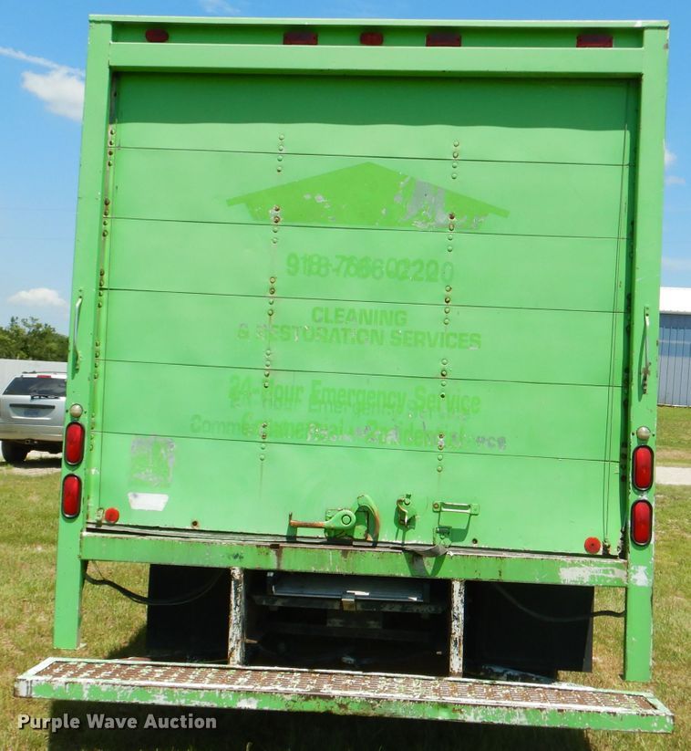 image for item ED9445 1998 Chevrolet Tiltmaster W4 box truck