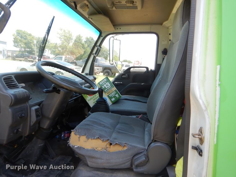 image for item ED9445 1998 Chevrolet Tiltmaster W4 box truck