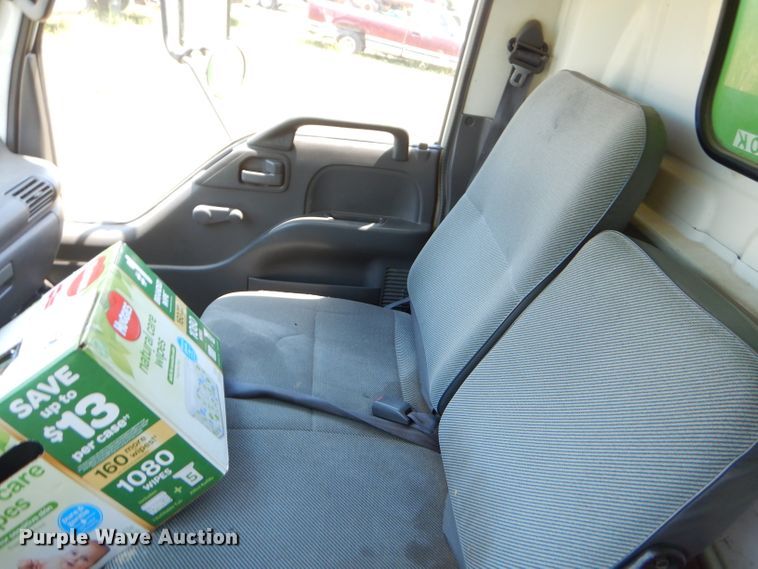 image for item ED9445 1998 Chevrolet Tiltmaster W4 box truck