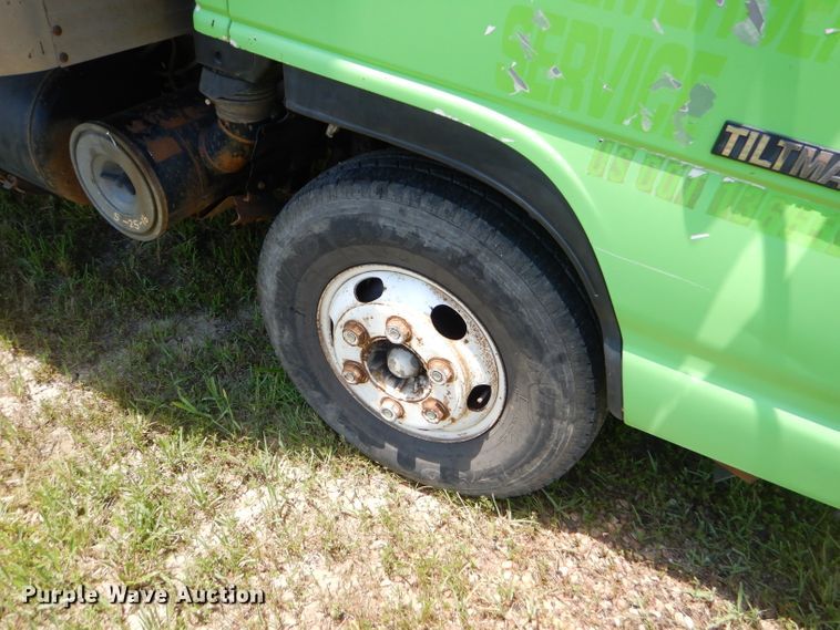 image for item ED9445 1998 Chevrolet Tiltmaster W4 box truck