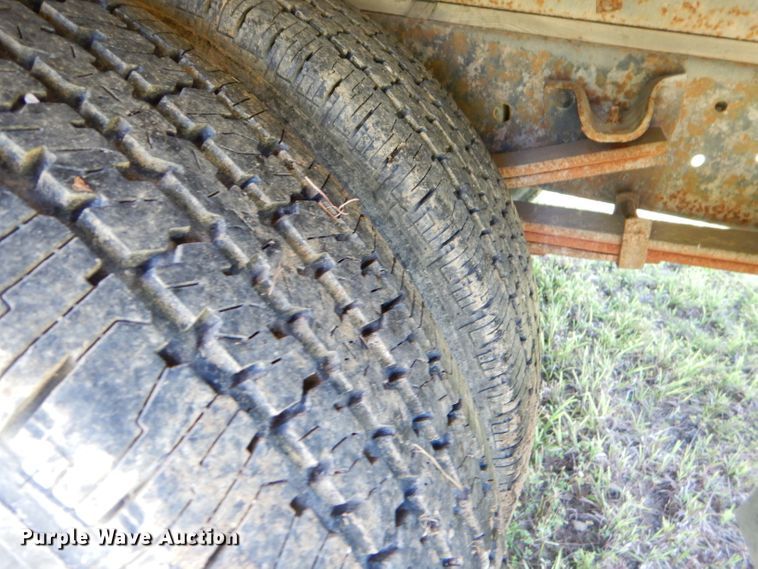 image for item ED9445 1998 Chevrolet Tiltmaster W4 box truck