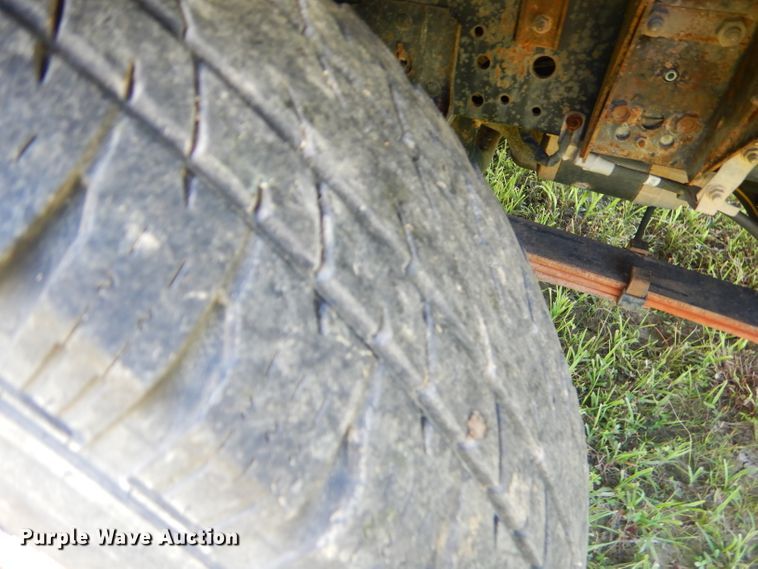 image for item ED9445 1998 Chevrolet Tiltmaster W4 box truck