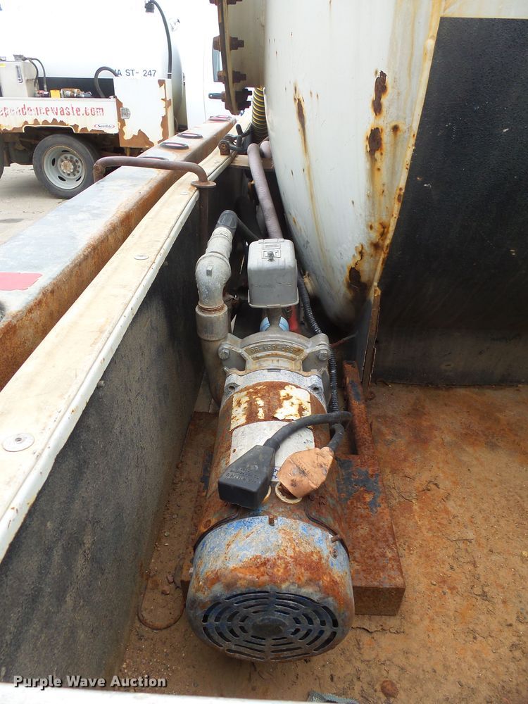 image for item EF9549 2008 Sterling Bullet waste/sewer tank truck