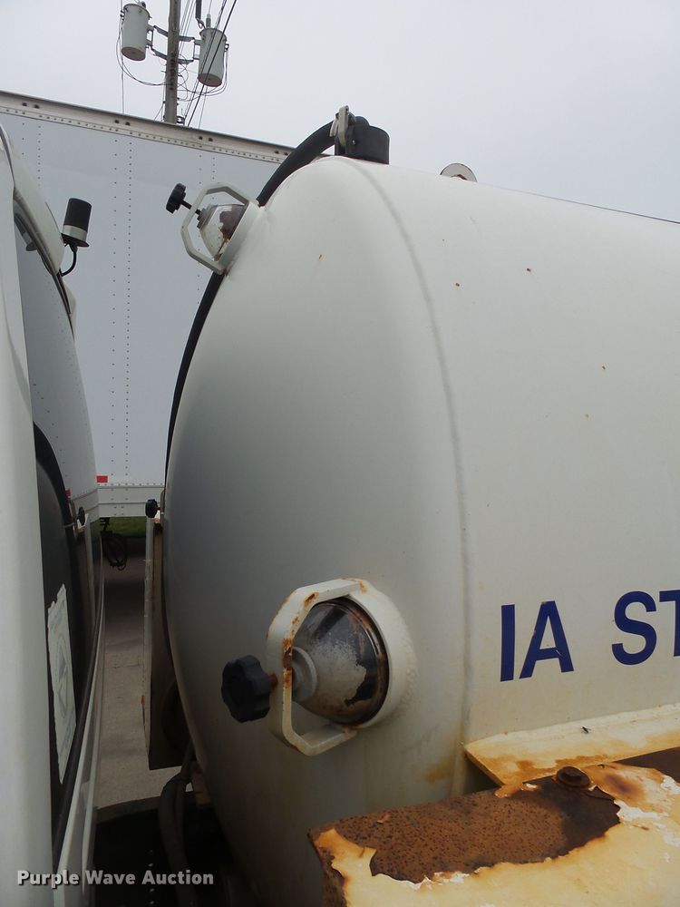 image for item EF9549 2008 Sterling Bullet waste/sewer tank truck