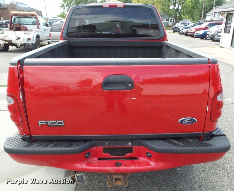 image for item EM9823 2002 Ford F150 XLT SuperCab pickup truck