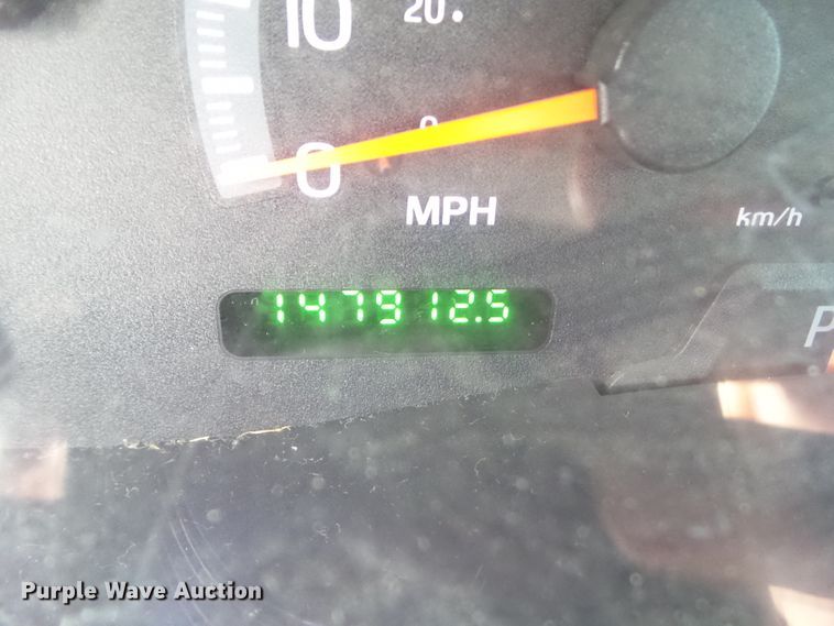 image for item EM9823 2002 Ford F150 XLT SuperCab pickup truck