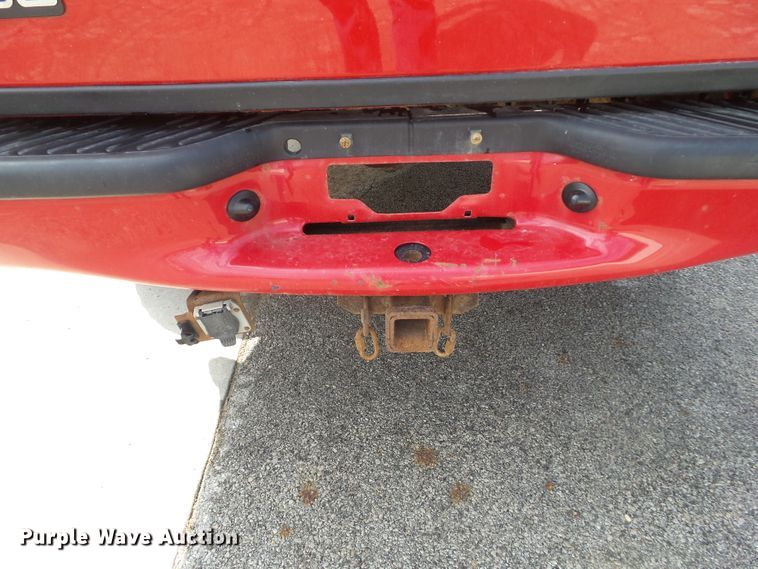 image for item EM9823 2002 Ford F150 XLT SuperCab pickup truck