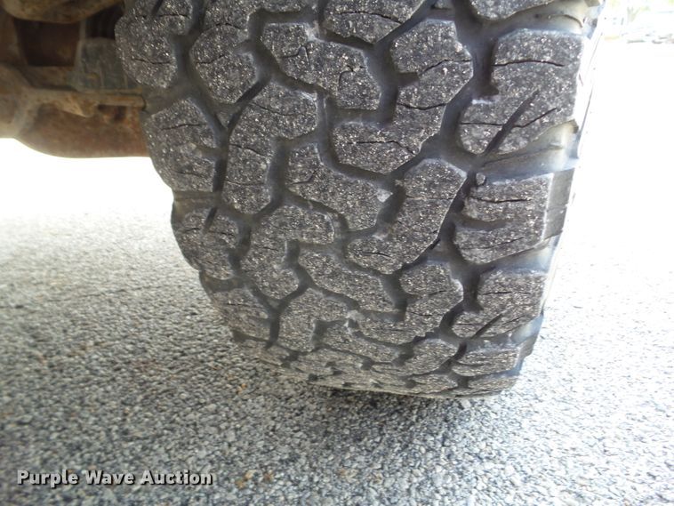 image for item EM9823 2002 Ford F150 XLT SuperCab pickup truck