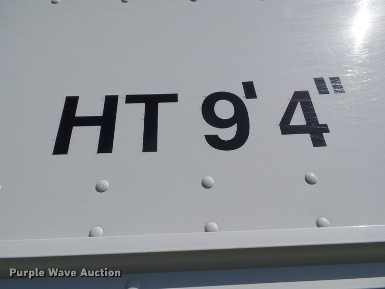 image for item EM9824 1998 Chevrolet P30 delivery truck