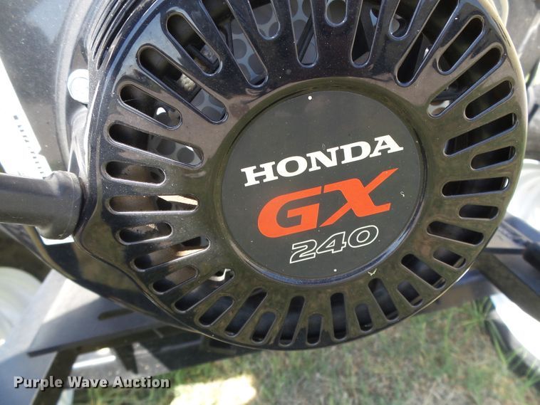 image for item EQ9184 2017 Toro MM-858H cement mixer