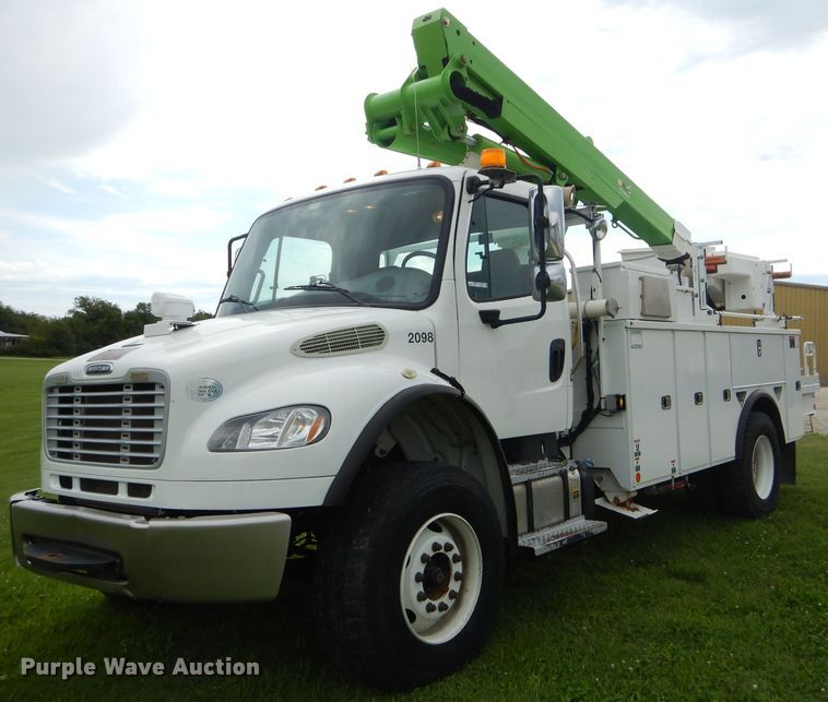 image for item FC9897 2014 Freightliner Business Class M2 bucket truck
