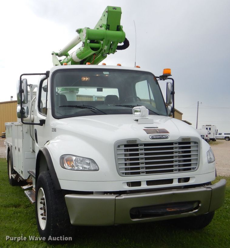 image for item FC9897 2014 Freightliner Business Class M2 bucket truck