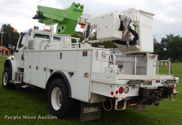 image for item FC9897 2014 Freightliner Business Class M2 bucket truck