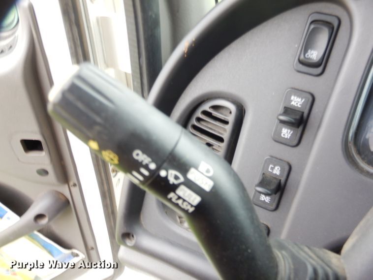 image for item FC9897 2014 Freightliner Business Class M2 bucket truck