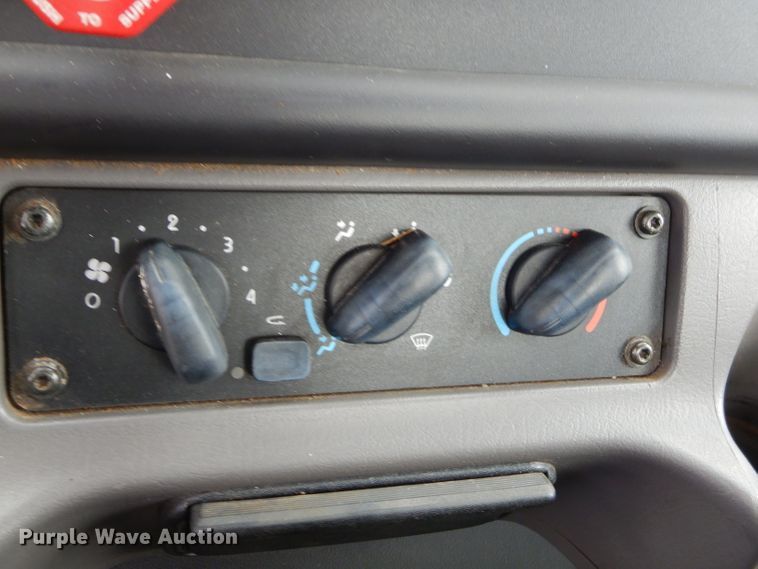 image for item FC9897 2014 Freightliner Business Class M2 bucket truck