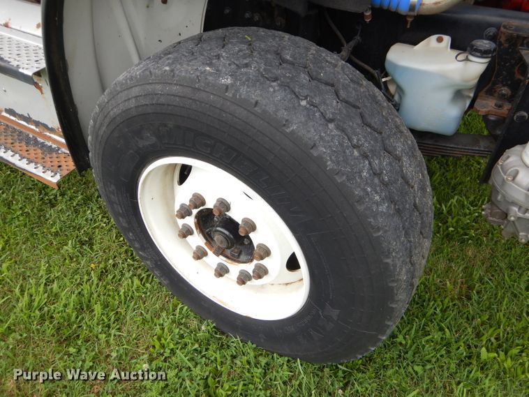 image for item FC9897 2014 Freightliner Business Class M2 bucket truck