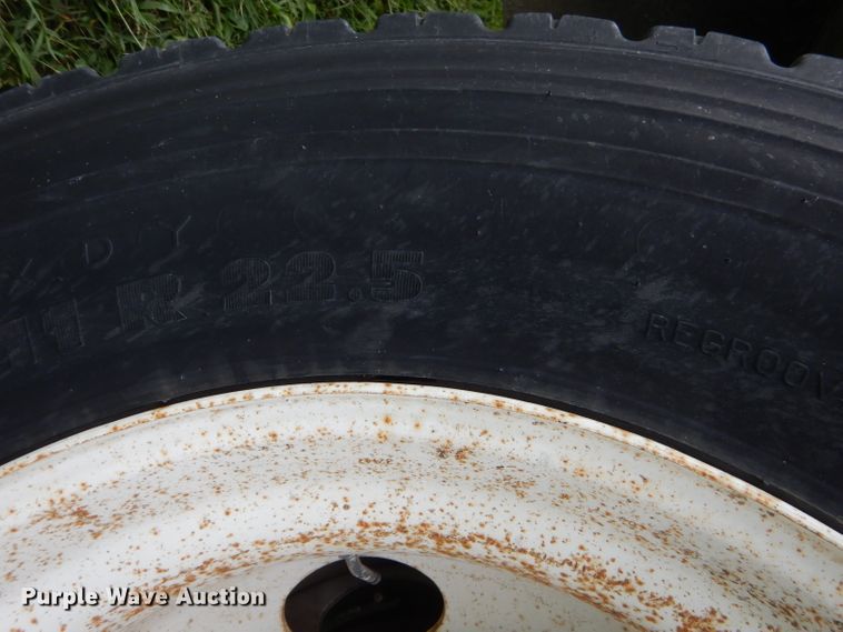 image for item FC9897 2014 Freightliner Business Class M2 bucket truck