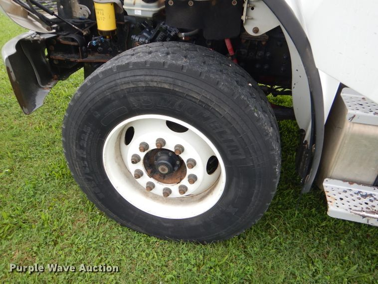 image for item FC9897 2014 Freightliner Business Class M2 bucket truck