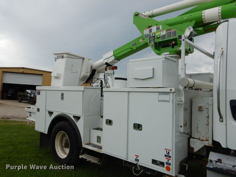 image for item FC9897 2014 Freightliner Business Class M2 bucket truck