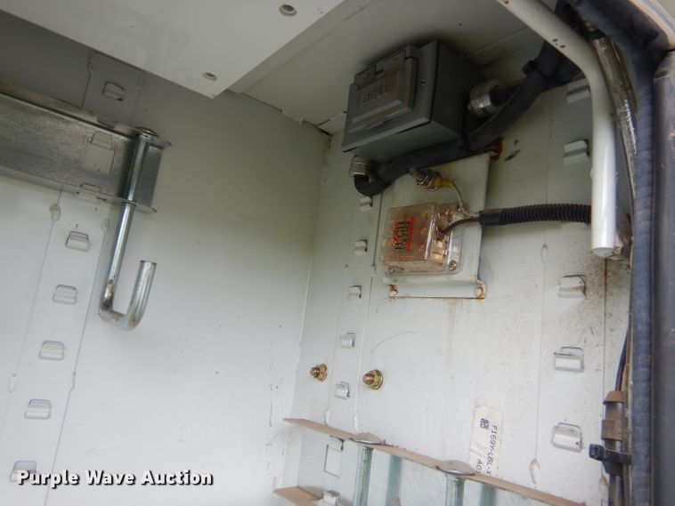 image for item FC9897 2014 Freightliner Business Class M2 bucket truck