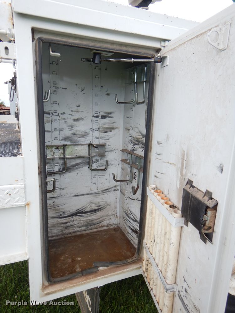 image for item FC9897 2014 Freightliner Business Class M2 bucket truck