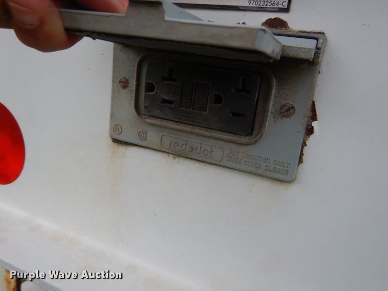 image for item FC9897 2014 Freightliner Business Class M2 bucket truck